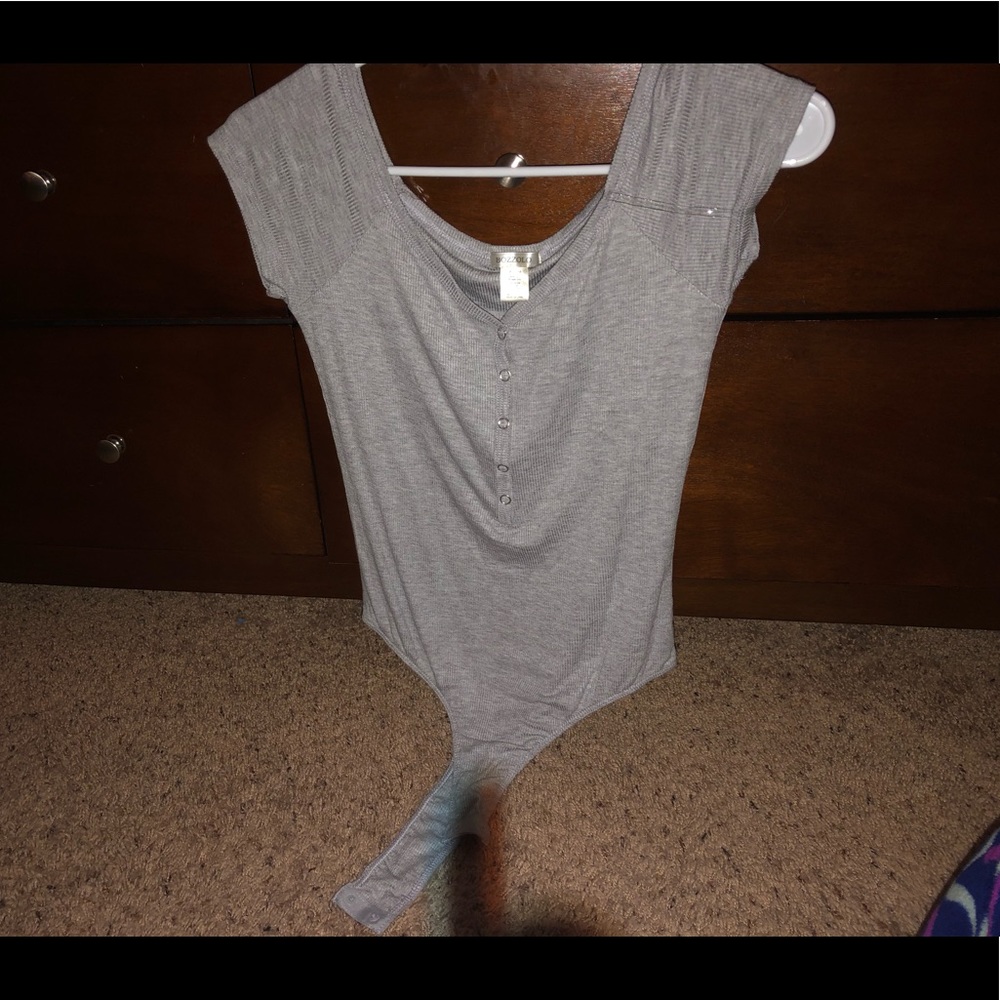 Body suit never worn